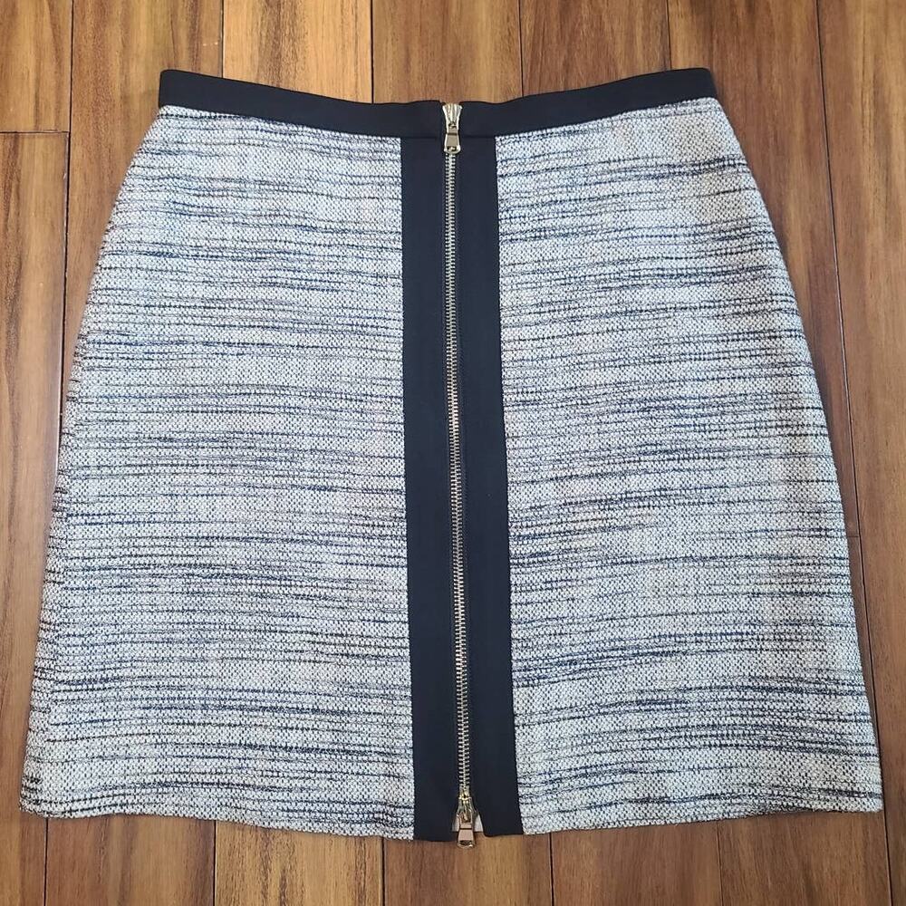 Ann Taylor tweed front zipper skirt - 0